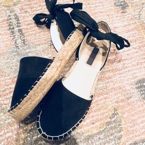 Forever 21 Slingback Lace Up Espadrilles 5.5 💗